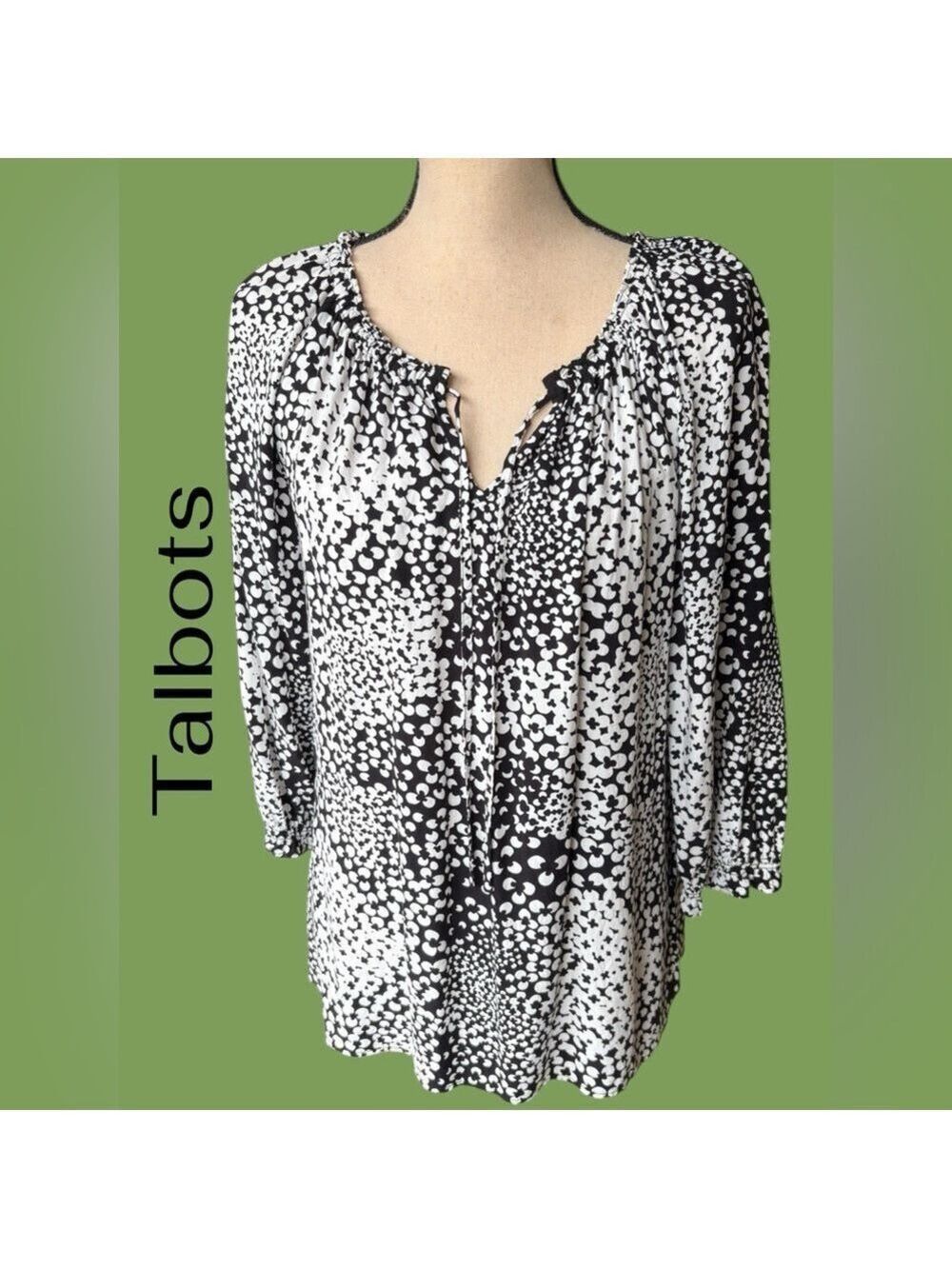 Talbots Monochrome clover Patterned Blouse. 100% soft rayon. Medium. Like new!